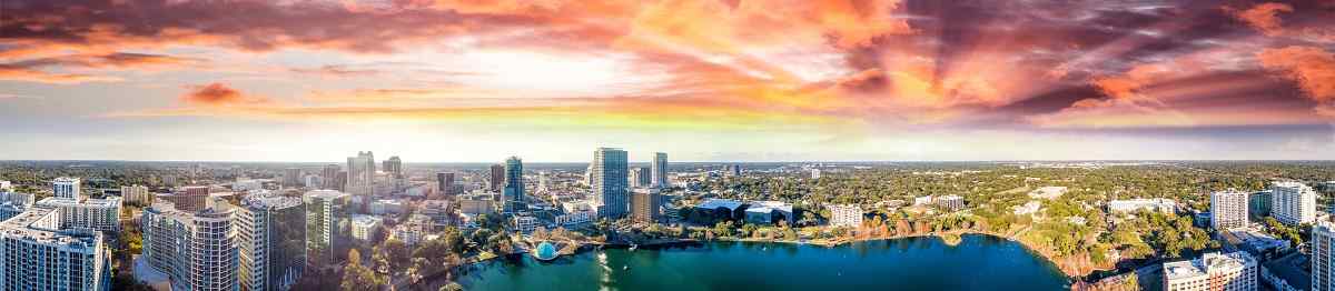 BUS-QUER-USA  Panoramic aerial view of Lake Eola and surrounding buildings  Orlando 736272670