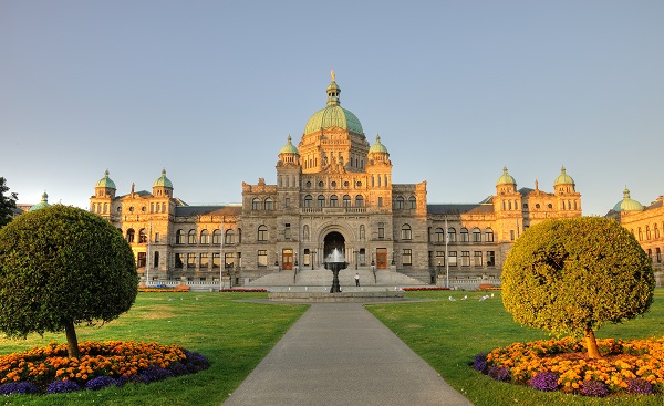 BUS-WCAD-IPAS Kanada Victoria The historic british columbia province parliament building