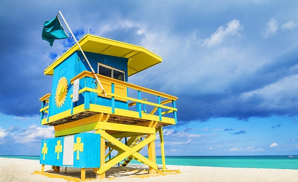 FLORIDA-PANORAMA Florida Miami Colorful Lifeguard Tower South Beach 174202358
