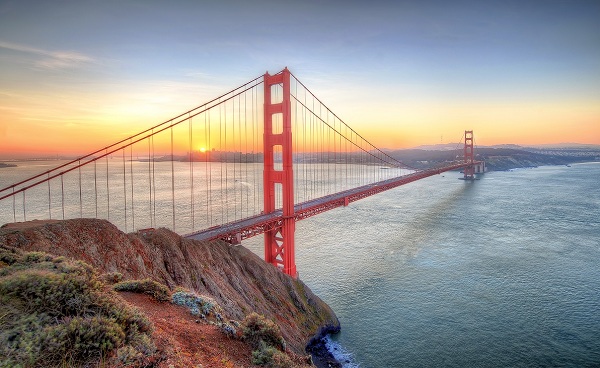 KIDS-GO-KALIFORNIEN San Francisco Sunrise seen from Golden Gate Bridge 175257533