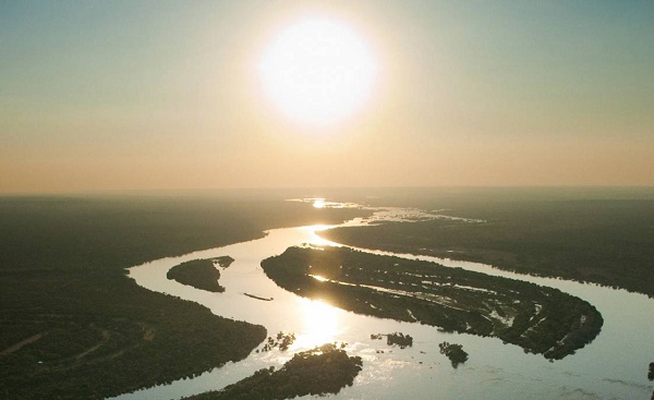KL-NA-BO-VICFALLS Sambia Zambezi River hoch 116137657