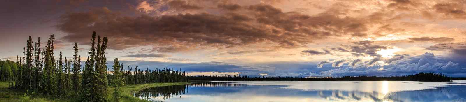 KL-USA-ALASKA-ENTDECKER-Alaskan summer - serene view of Wonder Lake  Denali National Park-shutterstock 1523673992