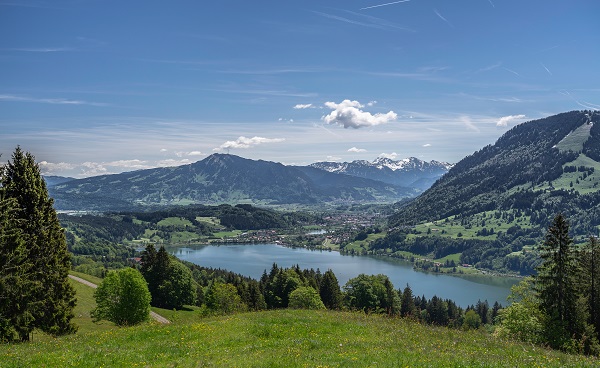 ROM-STR-M-GEPAECK view over the Alpsee in the Allgau Alps near Immenstadt  Bavaria  German
