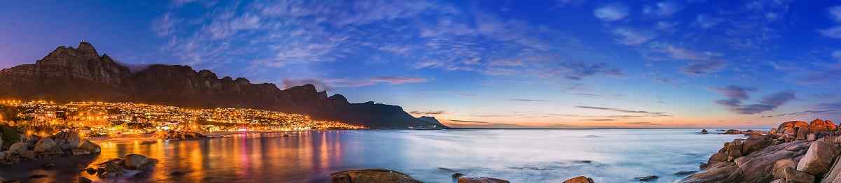 SF-HONEYMOON  Cape Town s Table Mountain  Lions head und Twelve Apostles are  167962376