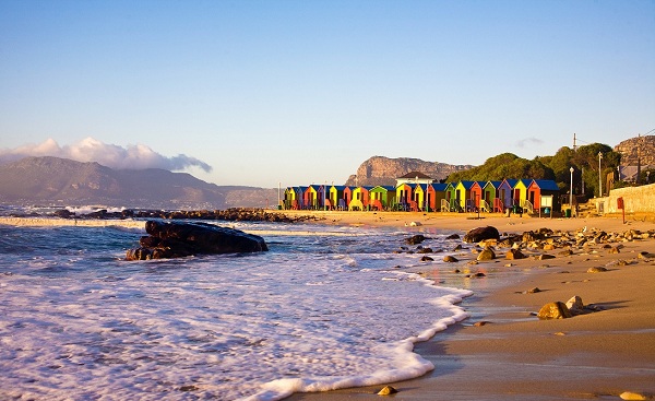SF-HONEYMOON St James beach with its colorful bathing boxes in Cape Town 134426111