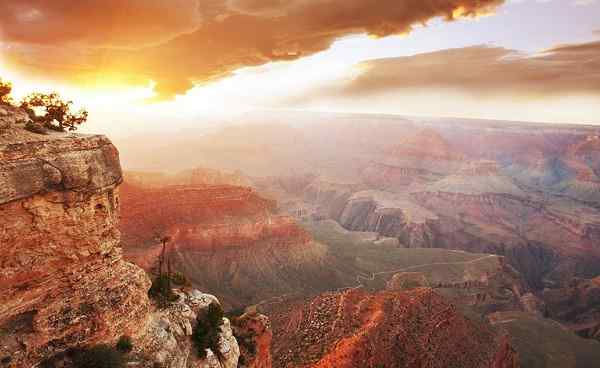 usa-sudwest Grand Canyon at sunrise